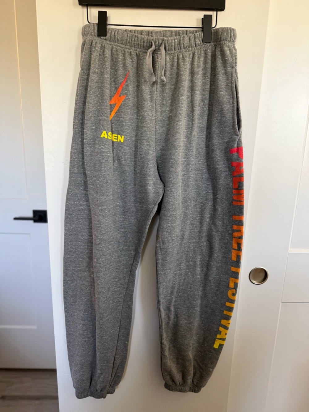 Rare Aviator Nation Palm Tree Festival Aspen Men’s Sweatpants Size XL (Unisex)